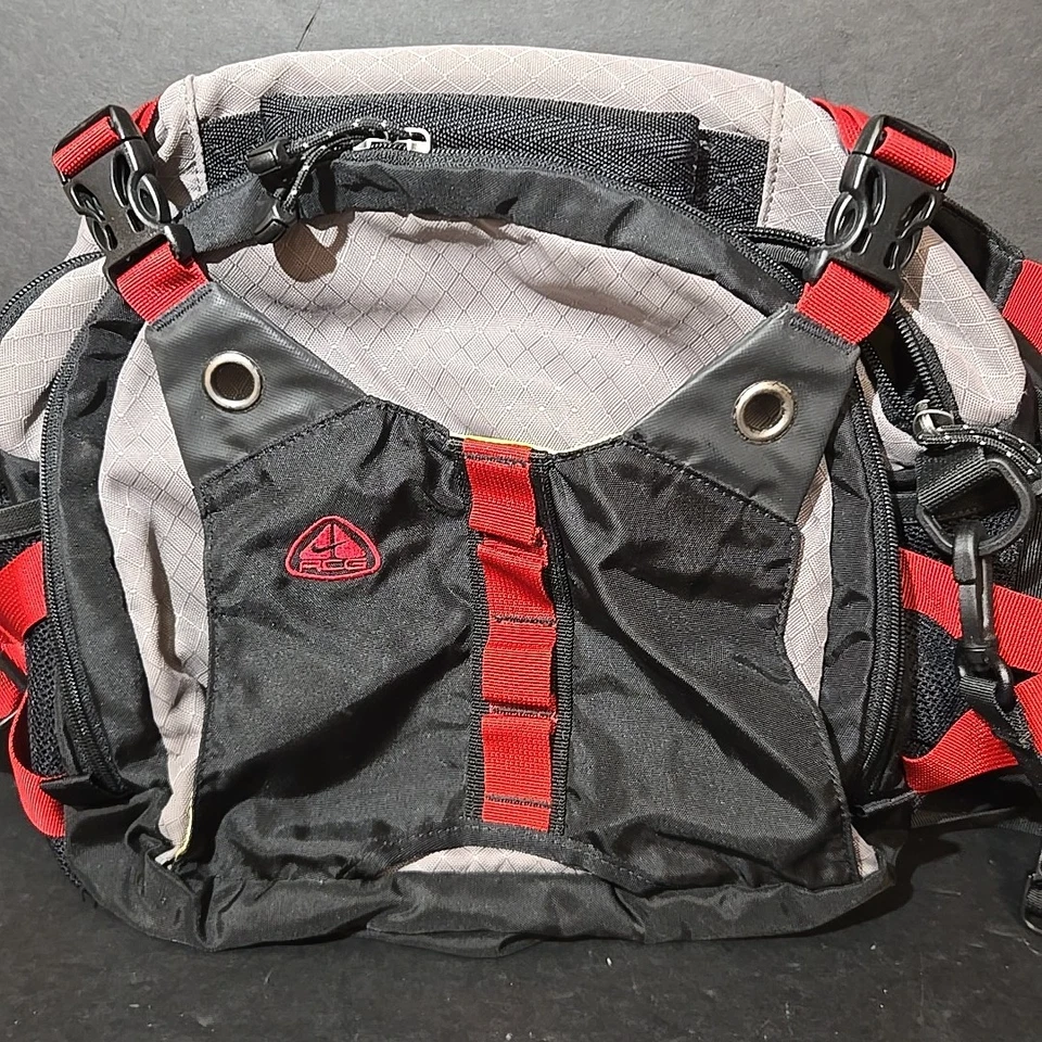 Nike ACG Lumbar Senderismo Cintura Paquete de Hombro Utilitario Negro Rojo Exterior BA0320-002 Foto 2 de 4
