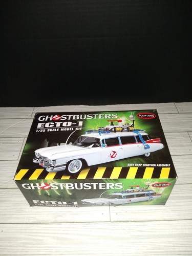 Ghostbusters Ecto-1 Cadillac Ambulance Scale Model Kit Easy Snap Open Box
