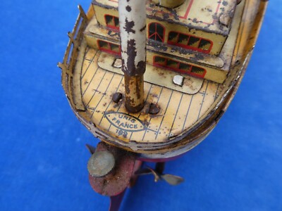 Ancien Maquette De Bateau En Fer Jep Unis Typhon