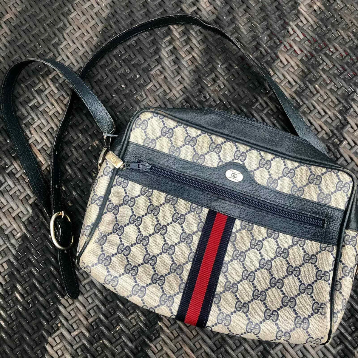 vintage GUCCI ophidia web stripe GG monogram supreme canvas leather cross body