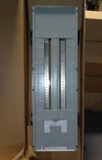 NEW SIEMENS 250 AMP MAIN LUG P3 PANELBOARD INT. 208Y/120 VAC 3Ø 4W P3C56ML250FBS