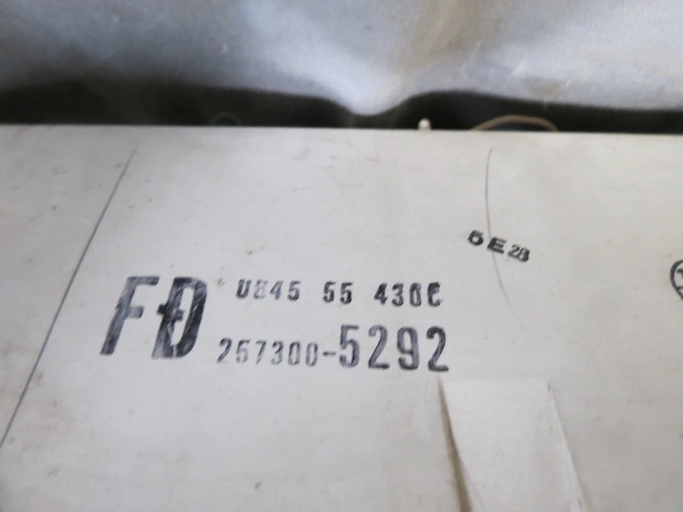 86-93 Mazda B2200 B2600i Instrumento Velocímetro Cuadro Calibre 188k UB4555430C Foto 3 de 4