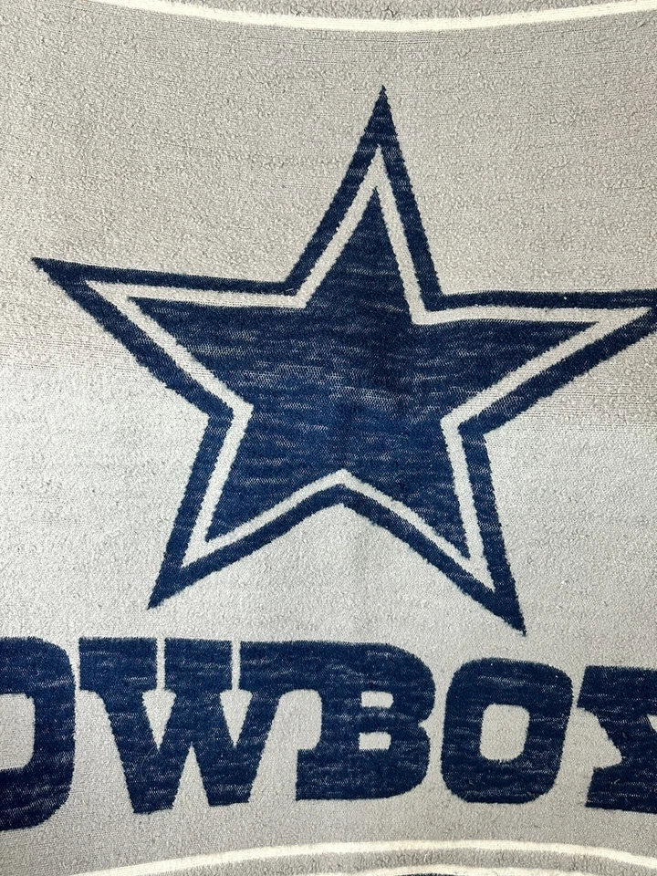 Vintage NFL Dallas Cowboys | Man Cave Throw Rug | 6ft x 4.8ft - Image 3 of 4