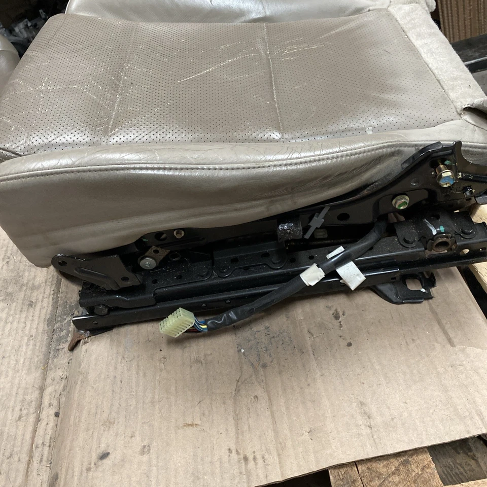 Subaru Outback 2005 2006 2007 2008 2009 asiento delantero izquierdo inferior L BEAN OEM Foto 2 de 4