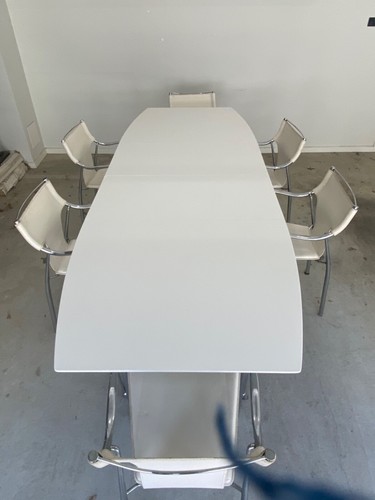 White extendable dining table and 6 chairs- 1.70cm or 2.70cm with extension - Picture 2 of 6