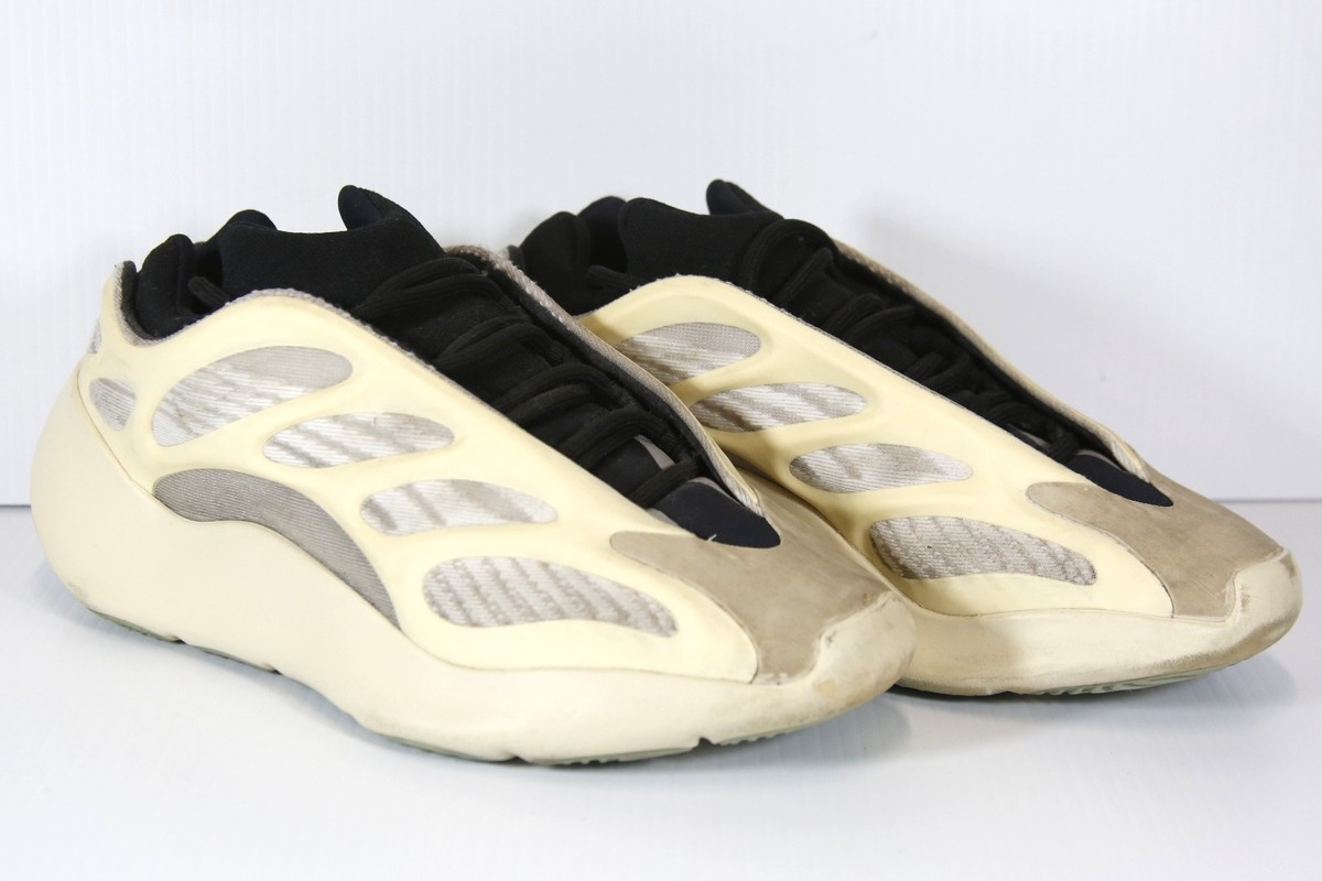 CLEAN* - ADIDAS YEEZY BOOST 700 V3 AZAEL - SIZE 6 - FW4980 FW 4980
