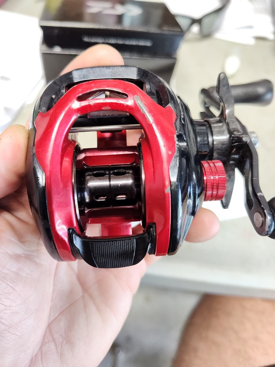 Daiwa Tatula Right Handed Baitcaster Combo Daiwa Tatula CT/Bass