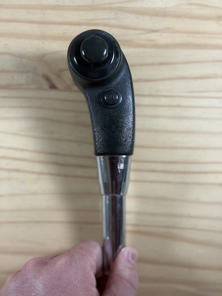 OEM 2005-2012 NISSAN XTERRA PATHFINDER FRONTIER SHIFT HANDLE SHIFTER KNOB GRAY. - Image 2 of 4