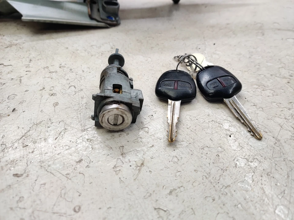 MITSUBISHI OUTLANDER 2.2 2011 KIT DE ENCENDIDO DIÉSEL JUEGO ECU 8637A643 1860B419 Foto 4 de 4