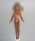 Vintage Pedigree Sindy Doll 2 Gen 1077 Hong Kong - curly hair - joints all work