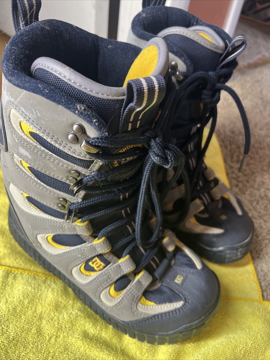 Vintage DC Cortex 2 Snowboard Boots Navy Yellow Grey DC