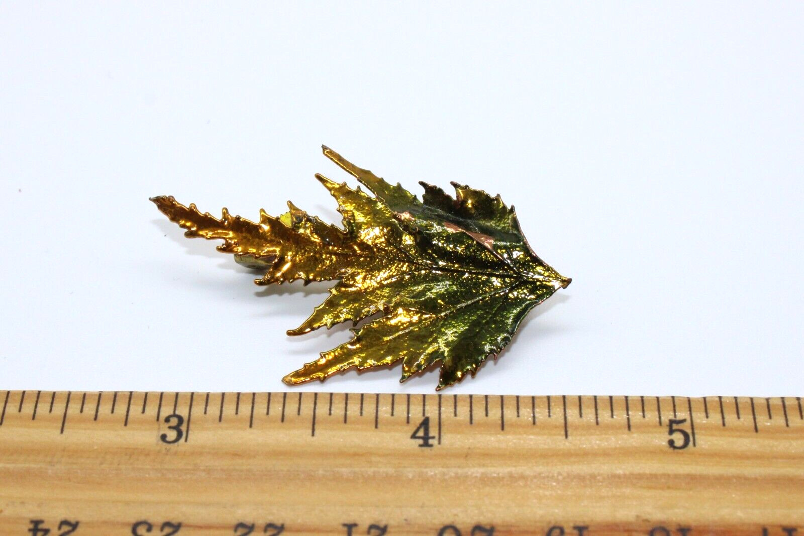 Vintage Unsigned Copper Tone Fall Leaf Brooch Pin… - image 1