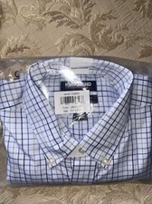 Kirkland Signature Men  s Traditional Fit Dress Shirt B33
