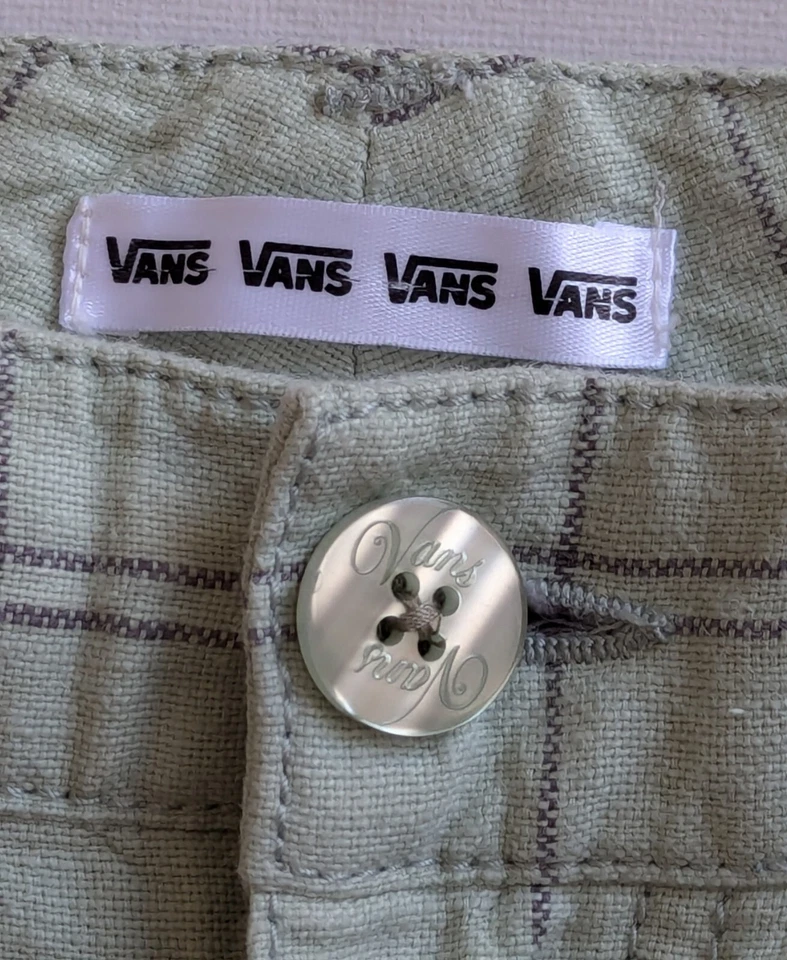 Pantalones cortos VANS verde pálido lino/algodón - cuadros grises - en muy buena condición - mujer mediano Foto 4 de 4
