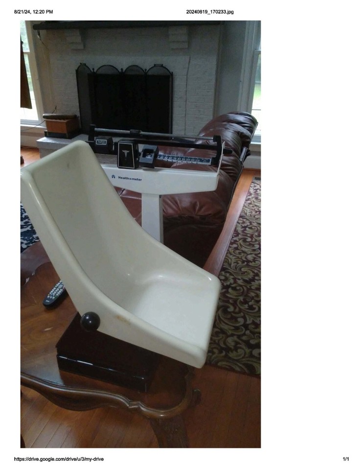 Health o Meter Medical Office Pediatric Sit Up Scale Clean Ready to Use