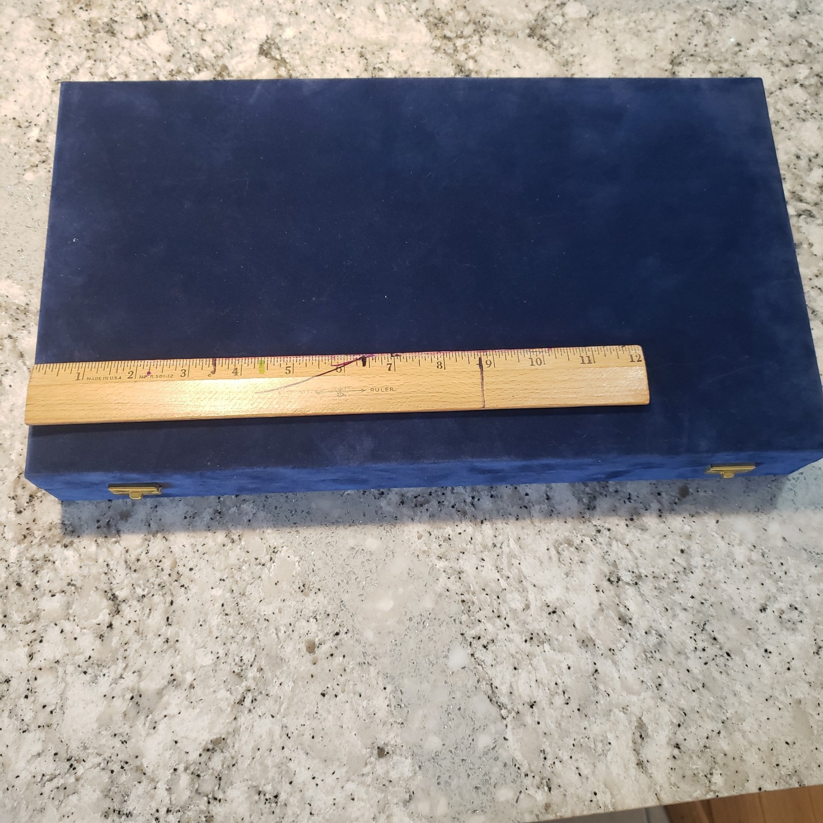 Personal presentation case for Coins or Jewelry 9.5x16 inch 14 slots