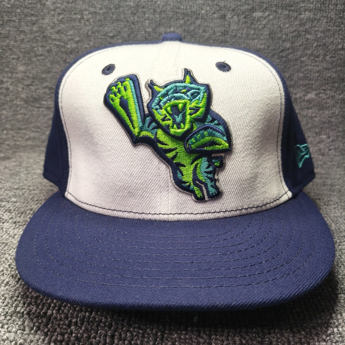 New Era Lynchburg Hillcats 59FIFTY Fitted Hat Navy 7 3 8 MiLB