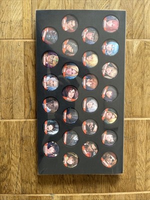 Dead or Alive 6 Pins 26 Stück Neu DOA 6 Pins