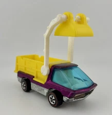 HOT WHEELS ~ Redlines Heavyweight ~ SCOOPER ~ Magenta ~ Original