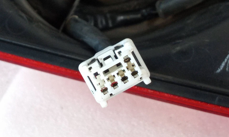 22016752 piloto trasero izquierdo para NISSAN NOTE (E11E) 2006 524918 - Imagen 4 de 4