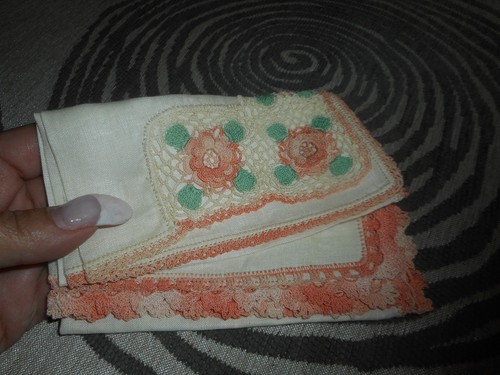 Vintage Lot of 2 Peach Hankies Hand Crochet - Picture 2 of 3