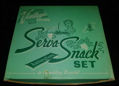 Anchor Hocking Glass Serva-Snack Set: Vintage Design, 4 Serving Trays & 4 Cups