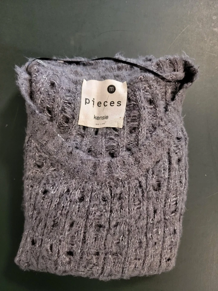 Suéter para mujer Pieces by Kensie tejido súper suave cuello redondo gris oscuro talla M Foto 2 de 4