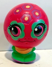 ZOOBIES SPRING TO LIFE TOY FIGURE SHELLBERRY PINK