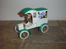 ERTL 1905 Ford First Delivery Car Happy Birthday Die Cast Bank Free Shipping