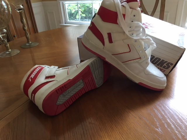 brooks basketball shoes