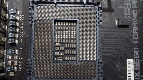 Carte mère ASUS ROG Strix B660-I Gaming WiFi Intel LGA1700 DDR5 Mini-ITX - Photo 2/4