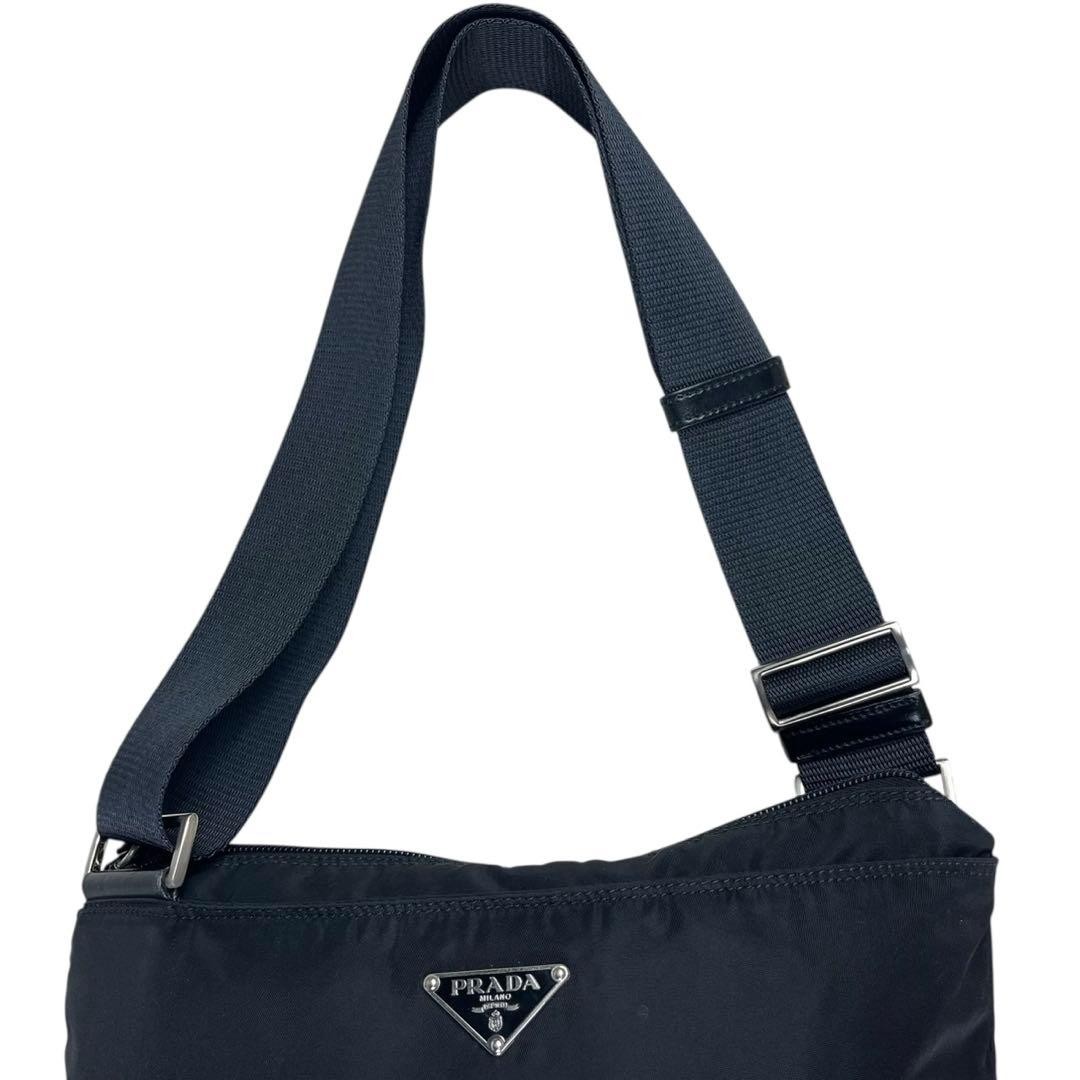 Excellent condition Prada triangular logo nylon l… - image 10