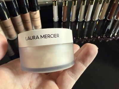 Laura Mercier Loose Mineral Powder Translucent