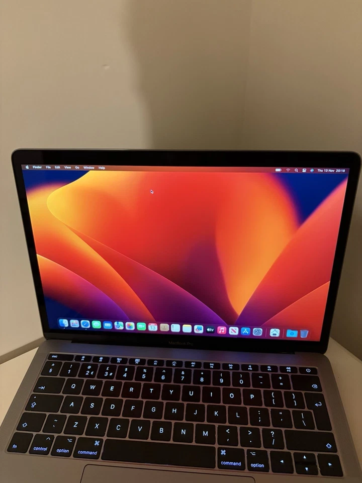 Apple MacBook Pro Retina 13.3" 2017 (P160) 256GB SSD 8GB Ram 2.3GHz Core i5 Grey - Image 4 of 4