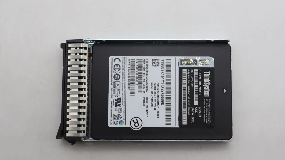 Lenovo ThinkSystem 7N47A00113 00YK197 2.5" 960GB Entry SATA 6Gb Hot Swap SSD- - Image 2 of 4