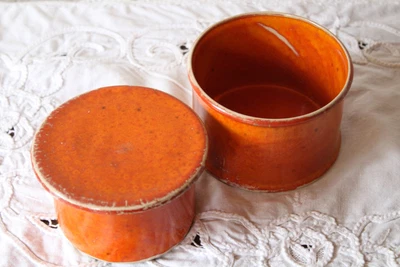 runde Butterdose orange alte französiche Form getöpfert Handarbeit Töpferei - Bild 1 von 4