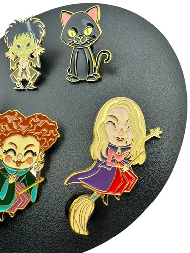 Set of Five Disney Hocus Pocus Tac Pins. E262 - Picture 3 of 4
