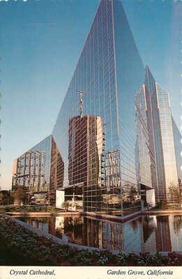 Postcard Garden Grove, California - Crystal Cathedral - Cost 18 Million