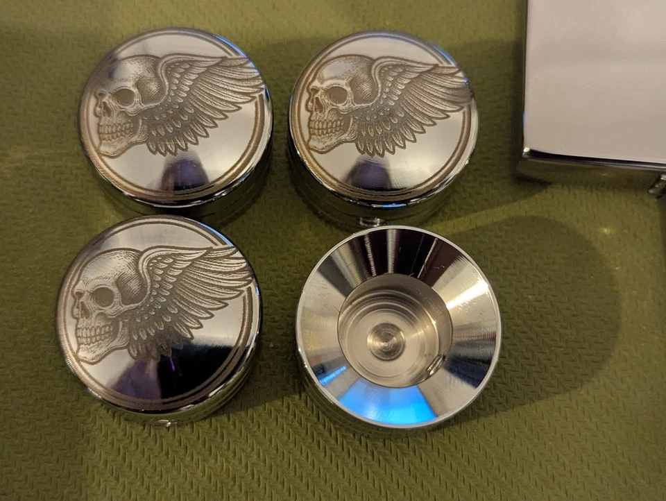 Juego de regalo de motociclista grabado personalizado encendedor, pernos de cabeza, hebilla de cinturón Harley Foto 3 de 4