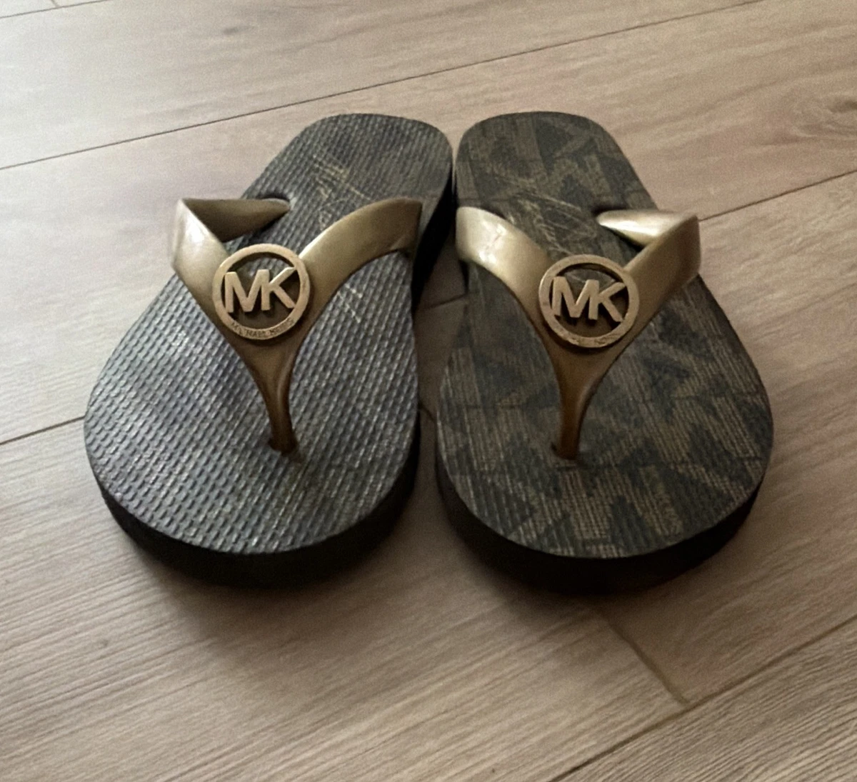 Michael Kors Logo Women's Flip Flop Sandals for sale | eBay