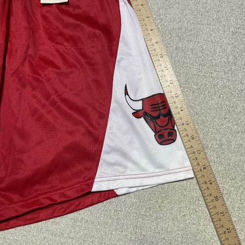 Vintage 90s Champion Chicago Bulls Shorts Large Red Made USA Basketball NBA NWT - Picture 8 of 13