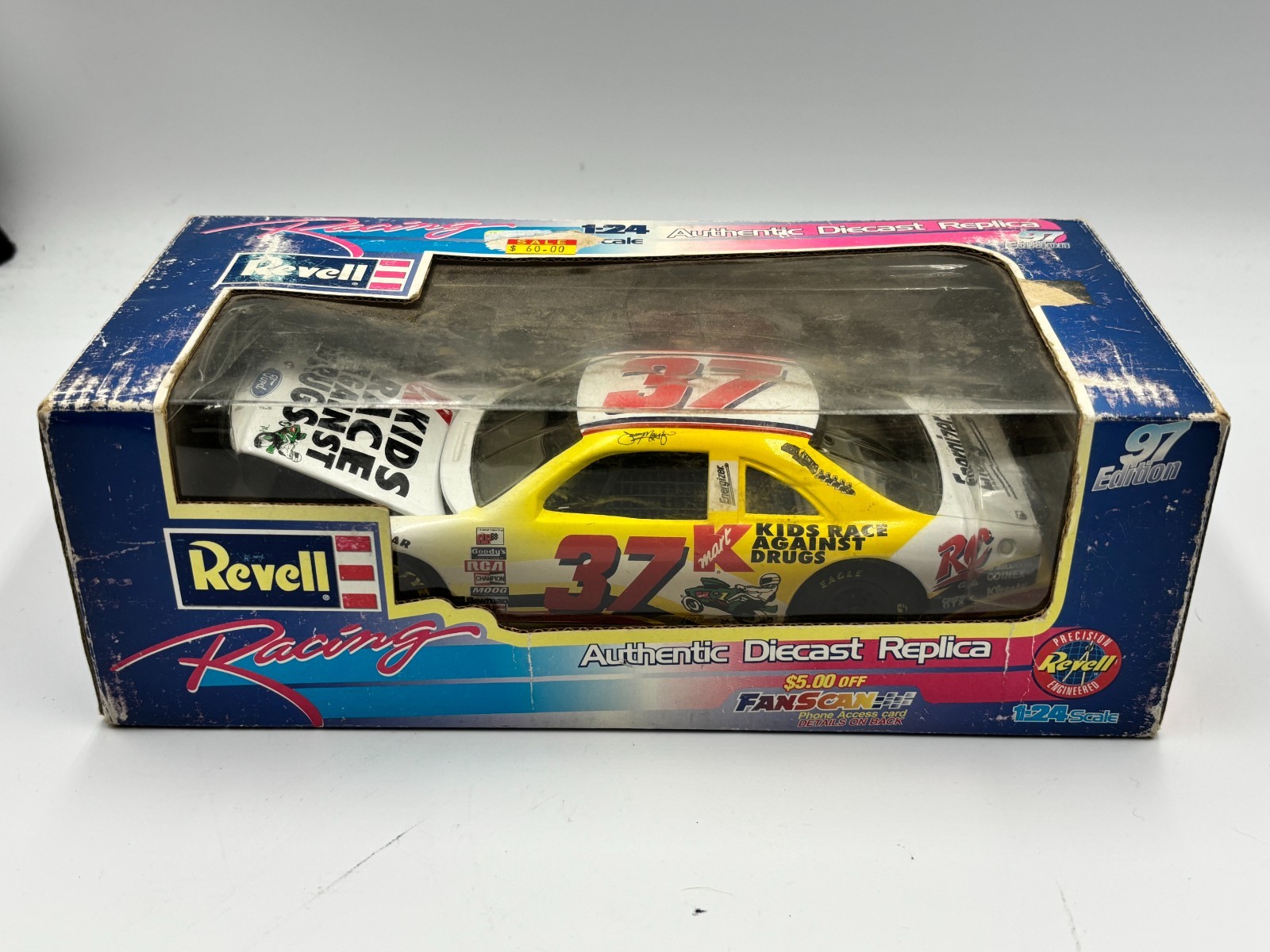 1997 REVELL COLLECTION JEREMY MAYFIELD KMART 1/24 DIECAST #37 CAR