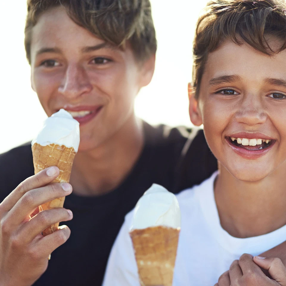 4Pack 3.94" Cono de helado Taza reutilizable de plástico rosa y azul Foto 4 de 4