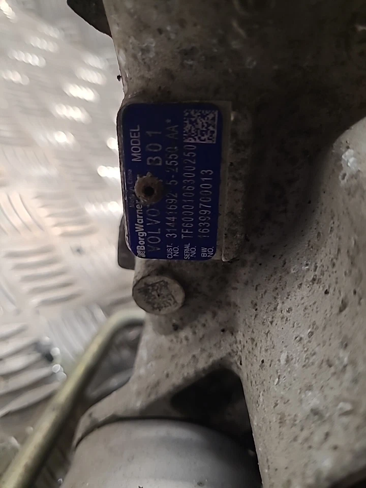 Volvo V40 Cross Country 2.0 2017 turbocompresor de gasolina 31441692 Foto 4 de 4