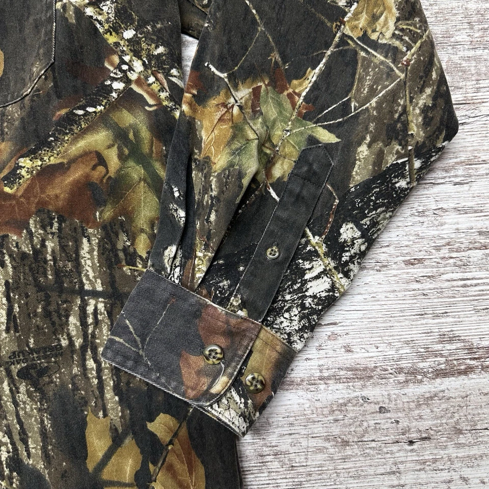 Mossy Oak Shirt Men Medium Camo Forest Button Up Pockets Outdoors Hunting - Image 2 of 4