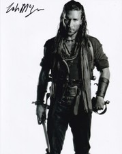 ZACH McGOWAN signed autograph 20x25cm BLACK SAILS in person autograph COA