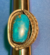 LARGE TURQUOISE NAVAJO RING, SZ 8