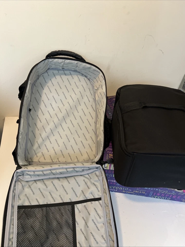 Quantaray Camera Bag Backpack With Zipper Pouches &Multiple Compartments - Image 4 of 4