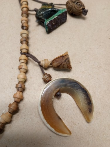 Vintage Carved Wooden Bead Fashion Jewelry Necklace Animals, Bells, Tribal - Picture 8 of 13