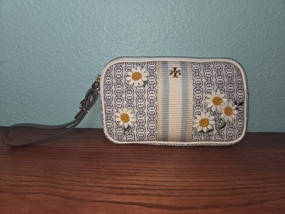  Tory Burch Gemini Link Canvas Daisy Applique Wristlet 